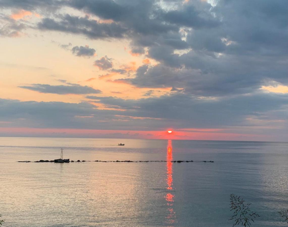 Anesis Hotel Platamonas Buitenkant foto